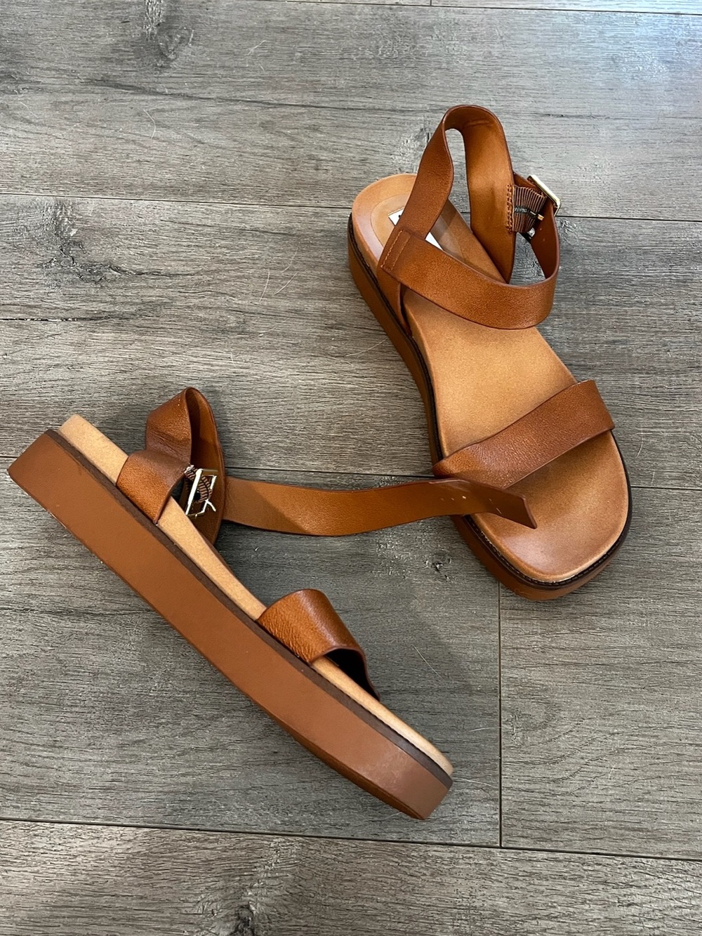 Steve Madden Cognac Brown Rileey Leather Platform Sandals